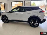 Usata Peugeot 2008 Allure 102 CV (75 kW) 2023 Grigio chiaro SUV