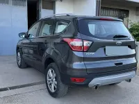 Usata Ford Kuga 120 CV (88 kW) 2018 Grigio SUV