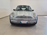Usata Mini Cooper 116 CV (85 kW) 2002 Grigio Utilitaria