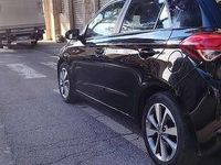Usata Hyundai i20 Comfort 84 CV (61 kW) 2016 Nero Utilitaria