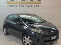 Usata Ford Fiesta 82 CV (60 kW) 2009 Grigio Berlina