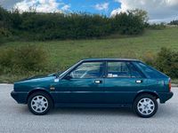 Usata Lancia Delta 80 CV (58 kW) 1991 Verde Utilitaria