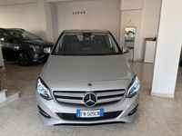 Usata Mercedes B200 Premium 136 CV (100 kW) 2018 Argento Monovolume