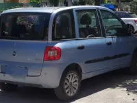 Usata Fiat Multipla Dynamic 92 CV (67 kW) 2005 Blu/azzurro Monovolume