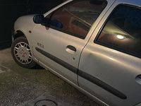 Usata Renault Clio II 58 CV (42 kW) 2000 Berlina