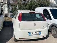 Usata Fiat Punto 75 CV (55 kW) 2011 Bianco Utilitaria