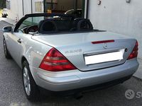 Usata Mercedes SLK200 200 CV (147 kW) 1997 Grigio Cabrio