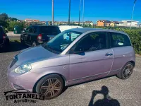 Usata Lancia Ypsilon 60 CV (44 kW) 2010 Viola Utilitaria