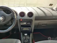Usata Seat Cordoba 101 CV (74 kW) 2004 Berlina
