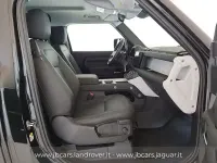 Käytetty Land Rover Defender S 400 HP (294 kW) 2024 Musta Katumaasturi