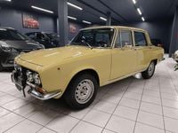 Usata Alfa Romeo 2000 132 CV (97 kW) 1972 Giallo piper Berlina