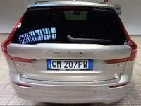 Usado Volvo XC60 Core 197 CV (144 kW) 2023 Gris SUV
