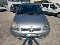 usata Toyota Yaris 1000 cc 5 porte