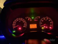 Usata Fiat Grande Punto 90 CV (66 kW) 2009 Bianco Utilitaria
