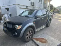 Usata Mitsubishi L200 136 CV (100 kW) 2006 Nero Pick-up