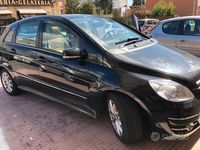 Usata Mercedes B180 2009 Nero Monovolume