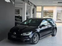 Second-hand VW Golf VII R-line 110 CP (80 kW) 2017 Negru Berlinǎ