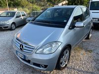 Usata Mercedes A180 Avantgarde 109 CV (80 kW) 2009 Grigio Berlina