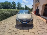 Usata Peugeot 208 68 CV (50 kW) 2014 Utilitaria