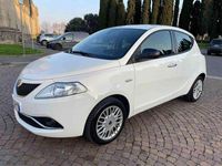 Usata Lancia Ypsilon Gold 69 CV (50 kW) 2018 Bianco Utilitaria