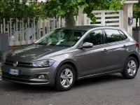 Begagnad VW Polo Comfortline 80 HK (58 kW) 2019 Grå Halvkombi