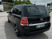 Usata Opel Zafira 120 CV (88 kW) 2007 Nero Monovolume