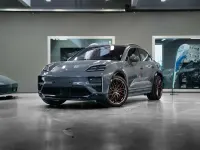 Usata Porsche Macan Turbo 469 kW (639 CV) 2025 Grigio ardesia neo SUV