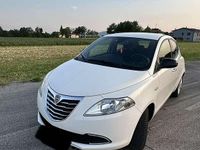 Usata Lancia Ypsilon Gold 69 CV (50 kW) 2015 Utilitaria