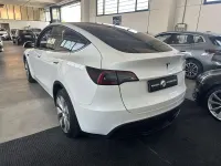 Usata Tesla Model Y 152 kW (208 CV) 2022 Bianco SUV