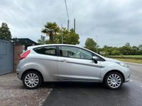 Second-hand Ford Fiesta Titanium 82 CP (60 kW) 2010 Gri Berlinǎ