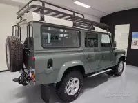 Usata Land Rover Defender SE 122 CV (89 kW) 2008 Verde SUV