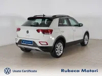 Usata VW T-Roc Life 110 CV (80 kW) 2023 Nero SUV