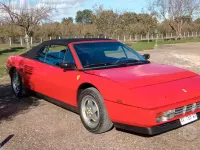 Usata Ferrari Mondial 300 CV (220 kW) 1990 Rosso Cabrio