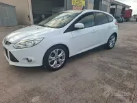 Usata Ford Focus Titanium 116 CV (85 kW) 2011 Bianco Berlina