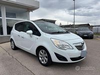 Usata Opel Meriva 110 CV (80 kW) 2011 Bianco Monovolume