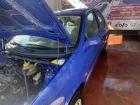 Usado Opel Corsa 54 HP (39 kW) 1999 Azul Sedan