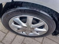 Usata Toyota Aygo Connect Style 68 CV (50 kW) 2011 Argento Utilitaria