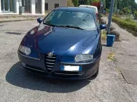Usata Alfa Romeo 147 Distinctive 116 CV (85 kW) 2003 Blu Utilitaria