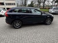 Usata Volvo XC60 Ocean Race 150 CV (110 kW) 2016 Blu/azzurro SUV