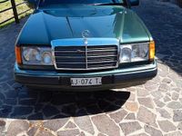 Usata Mercedes E200 1991 Verde Berlina