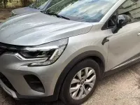 Usata Renault Captur 101 CV (74 kW) 2020 Grigio SUV