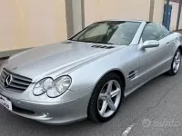 Usata Mercedes SL350 245 CV (180 kW) 2006 Grigio Cabrio