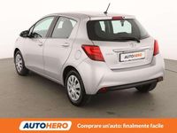 Usata Toyota Yaris Active 69 CV (50 kW) 2017 Argento Utilitaria