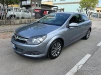 Usata Opel Astra GTC Enjoy 115 CV (84 kW) 2009 Grigio Coupé