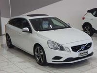 usata Volvo V60 2.0 D4 R-Design Geartronic TETTO-NAVI-PELLE-PARK