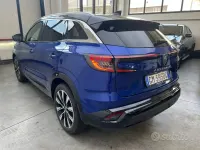 Usata Renault Austral Techno 131 CV (96 kW) 2023 Bluazzurro SUV