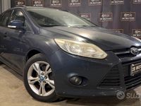 Begagnad Ford Focus Titanium 116 HK (85 kW) 2011 Blå Kombi