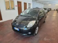 Begagnad Toyota Yaris Sol 87 HK (63 kW) 2008 Svart Halvkombi