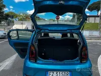 Usata VW up! 68 CV (50 kW) 2019 Blu Utilitaria