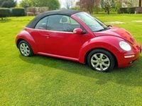 Usata VW New Beetle 105 CV (77 kW) 2007 Rosso Utilitaria